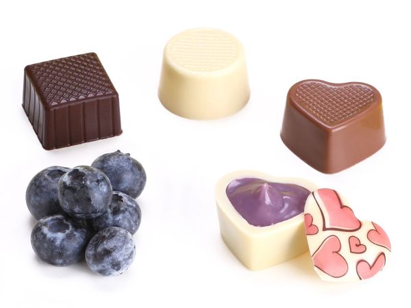 CM Basics Praline filling Blueberry 600g