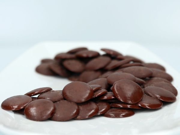 CM Basics Carma Dark Koutek 60 % Zartbitter 250g