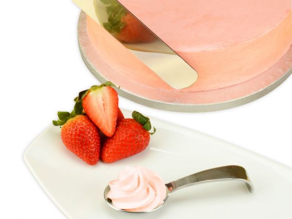 CM Basics Cake and Decor Cream Strawberry 500g
