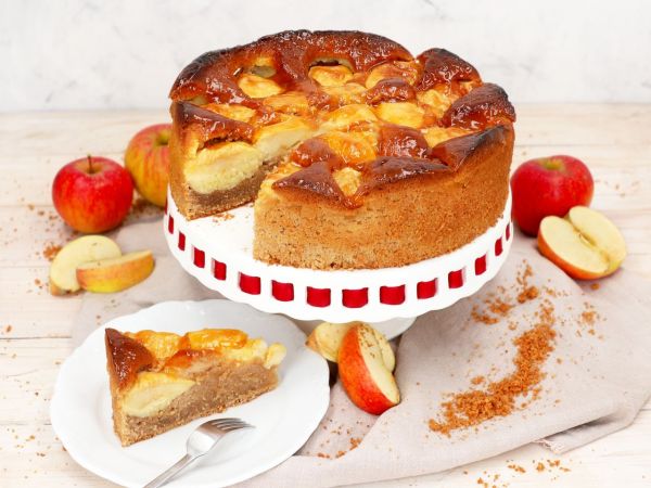 Cake-Masters Grandma's Baked Apple Pie 825g