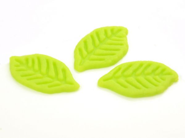 Cake-Masters Marzipan leaves 7 pieces small