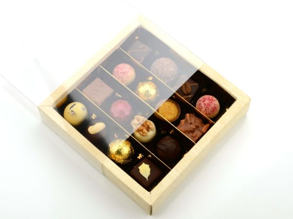 Truffles packaging neutro beige for 16 truffles
