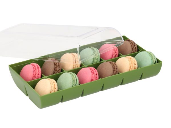 Macaron Half Shells 24pcs. colourful in 12er Verpackung green
